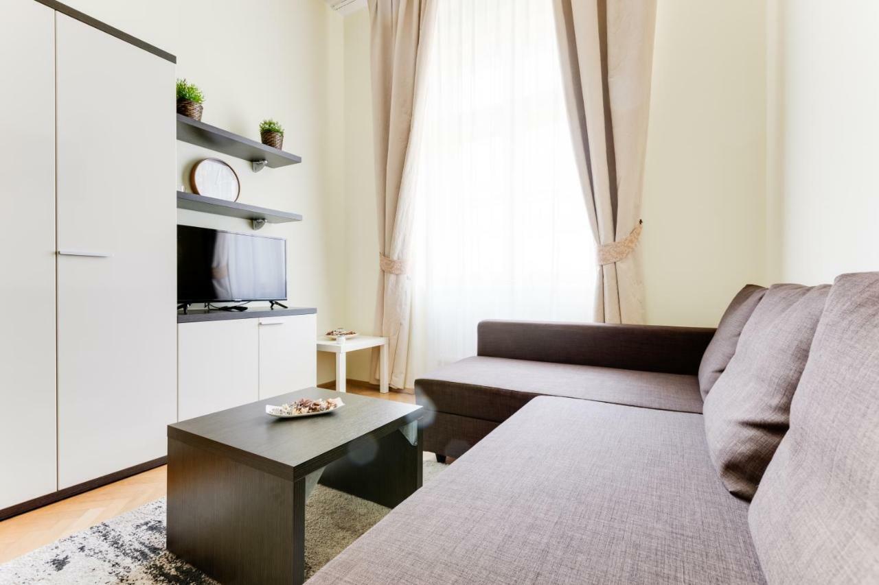 Apartment Halkova 5 Prague Exterior photo