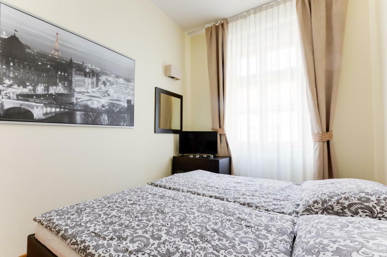 Apartment Halkova 5 Prague Exterior photo