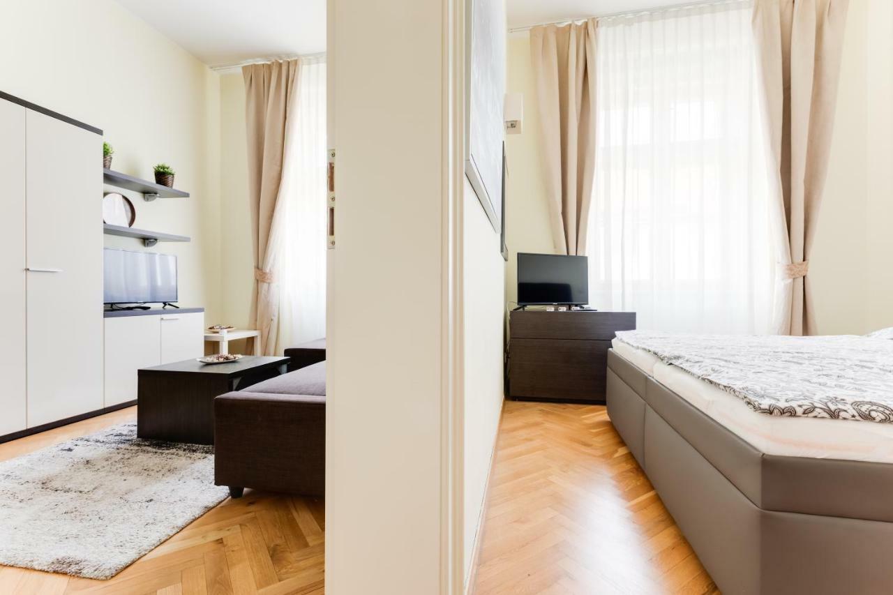 Apartment Halkova 5 Prague Exterior photo